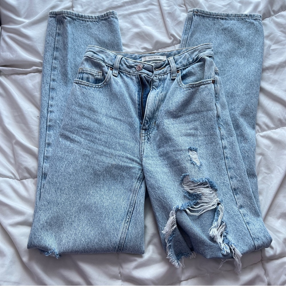 pacsun lightwash ripped boyfriend jeans